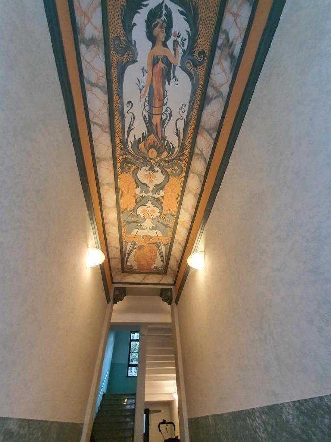 Neustadt-Aussicht - Grosse Wohnung Mit Balkon دريسدن المظهر الخارجي الصورة